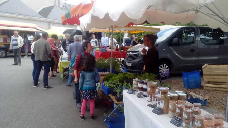 Marché de Saint Loup Lamairé