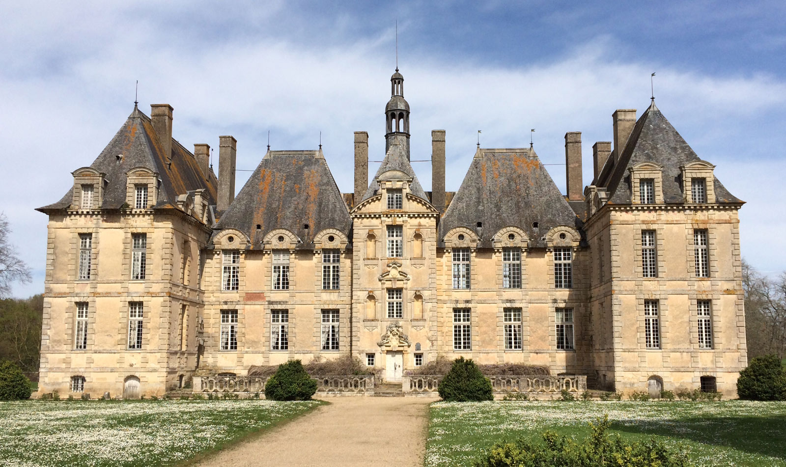 Château - Saint Loup Lamairé